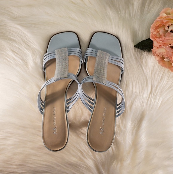 AK ANNE KLEIN LIGHT BLUE LEATHER SANDALS SIZE 9M - Picture 4 of 8